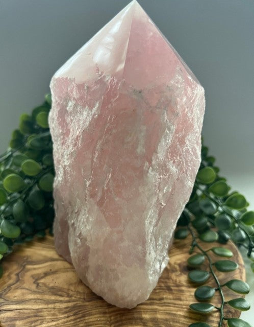 XXL Rosenkvarts rÅkrystall Towerlampe ca 4kg  m/ledbase og lyskontroll