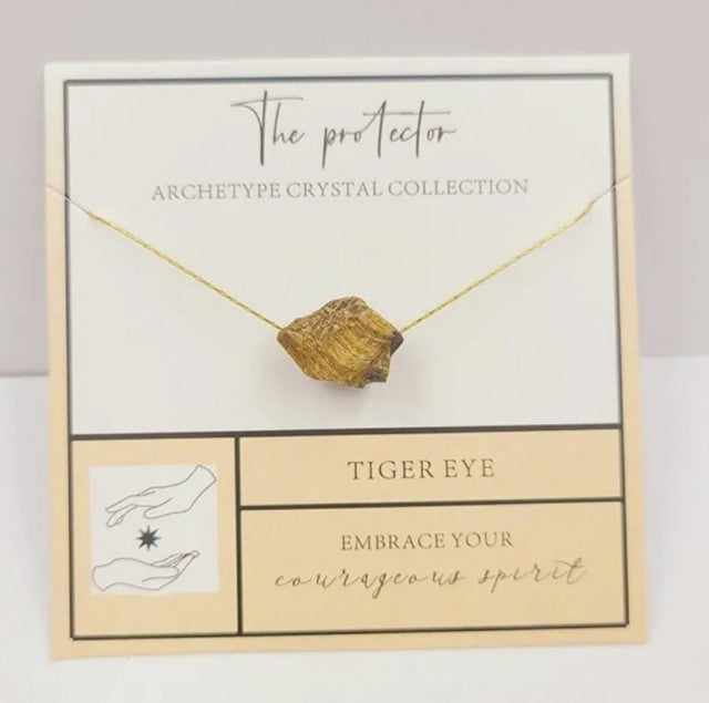 Vakkert og enkelt Birthstone Gold Designkjede m/RÅsten - Tigerøye - Tynt kjede, 8 - 13mm rÅstener