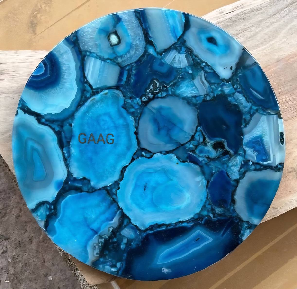 Agate Gemstone DINING Tables, handmade, Round 75cm , backlit ( Ledlys ) uten Design Bordben