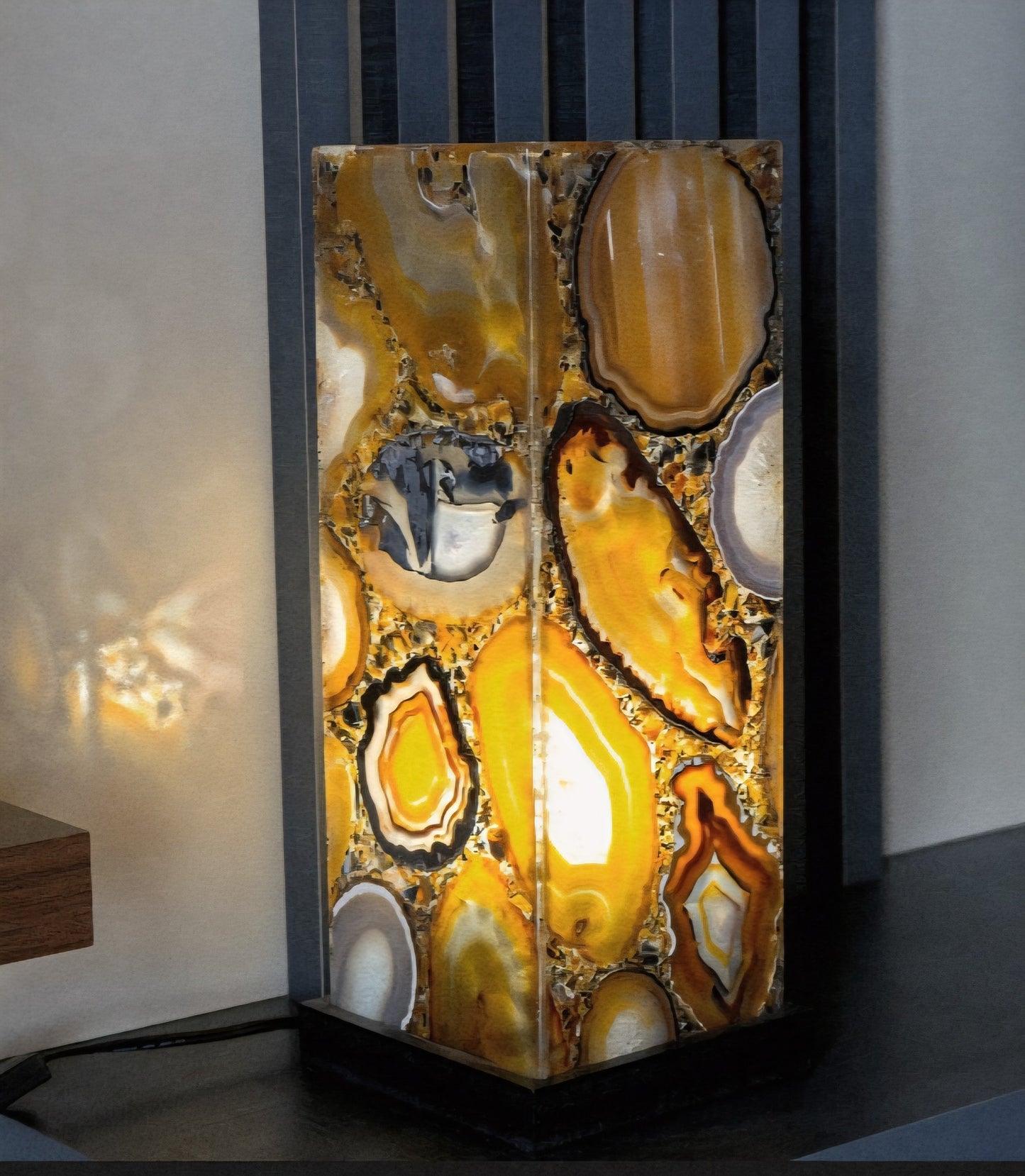 Natural & Exclusive Agate Desk/Floor Lamp Handmade in Brazil - Large, Compact, Elegant, 60x15cm