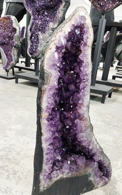 SOMMER KAMPANJE HIGH QUALTY BRAZILIAN AMETYST GEODE - 40% OFF + Fri Frakt, 35kg - 65x36cm