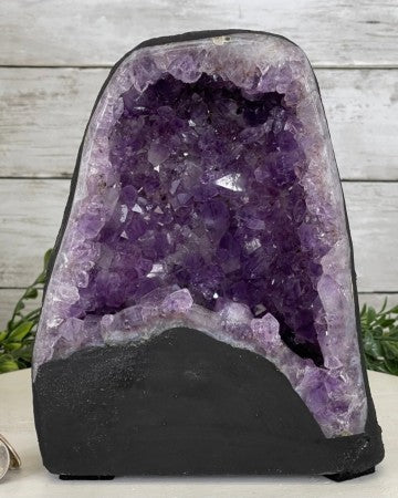 Extra Plus Quality Brazilian Amethyst Cathedral, 3.8kg &amp; 21cm Tall #5601-1013&nbsp;