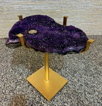 KAMPANJE / HIGH QUALITY BRAZILIAN AMETYST CLUSTER GEODE COFFEE / SOFA TABLE, 31KG - 61x44cm, Høyde 58cm