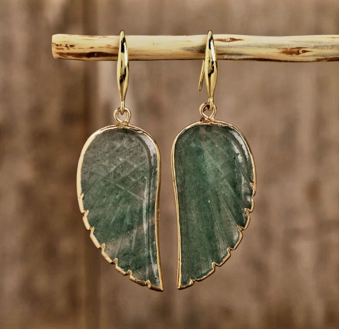Nye MICCI Design Øredobber ( Angel Wing ) , 18K Gold Electroplated, Green Strawberry Quartz