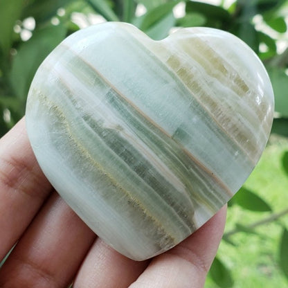 Stort og flott Carribean Calcite Green banded ( mønstert ) Pistachio Hjertesten , XL ca. 65 - 70mm