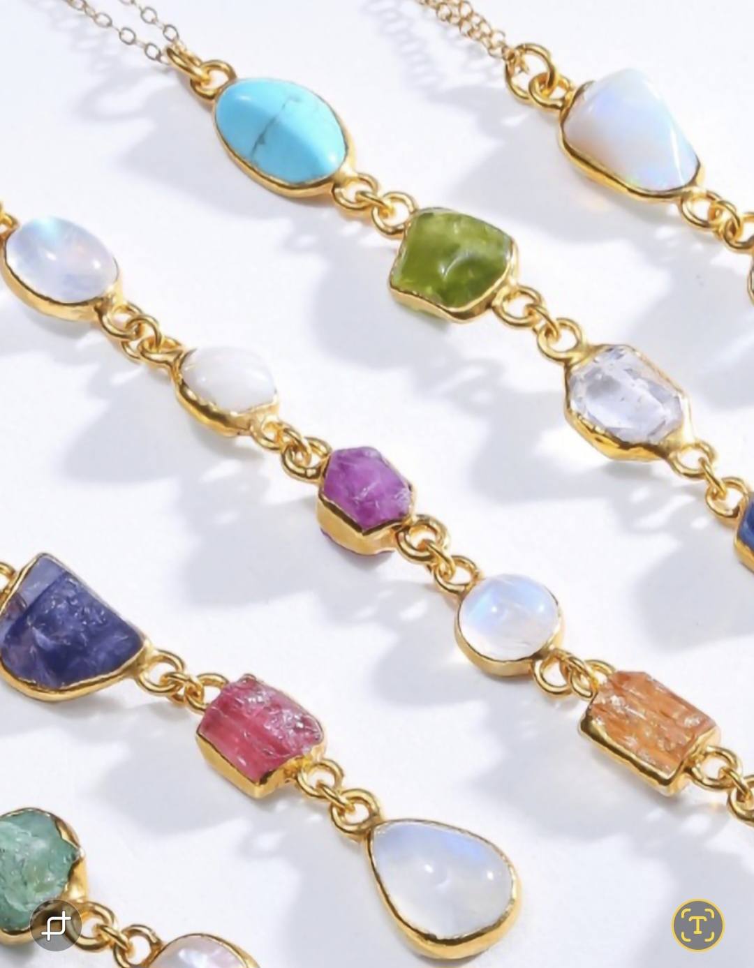 Nye, vakre handmade BIRTHSTONE RAW QUARTZ DROP Design Kjeder, 24K Goldplated - 3 STONE Anheng