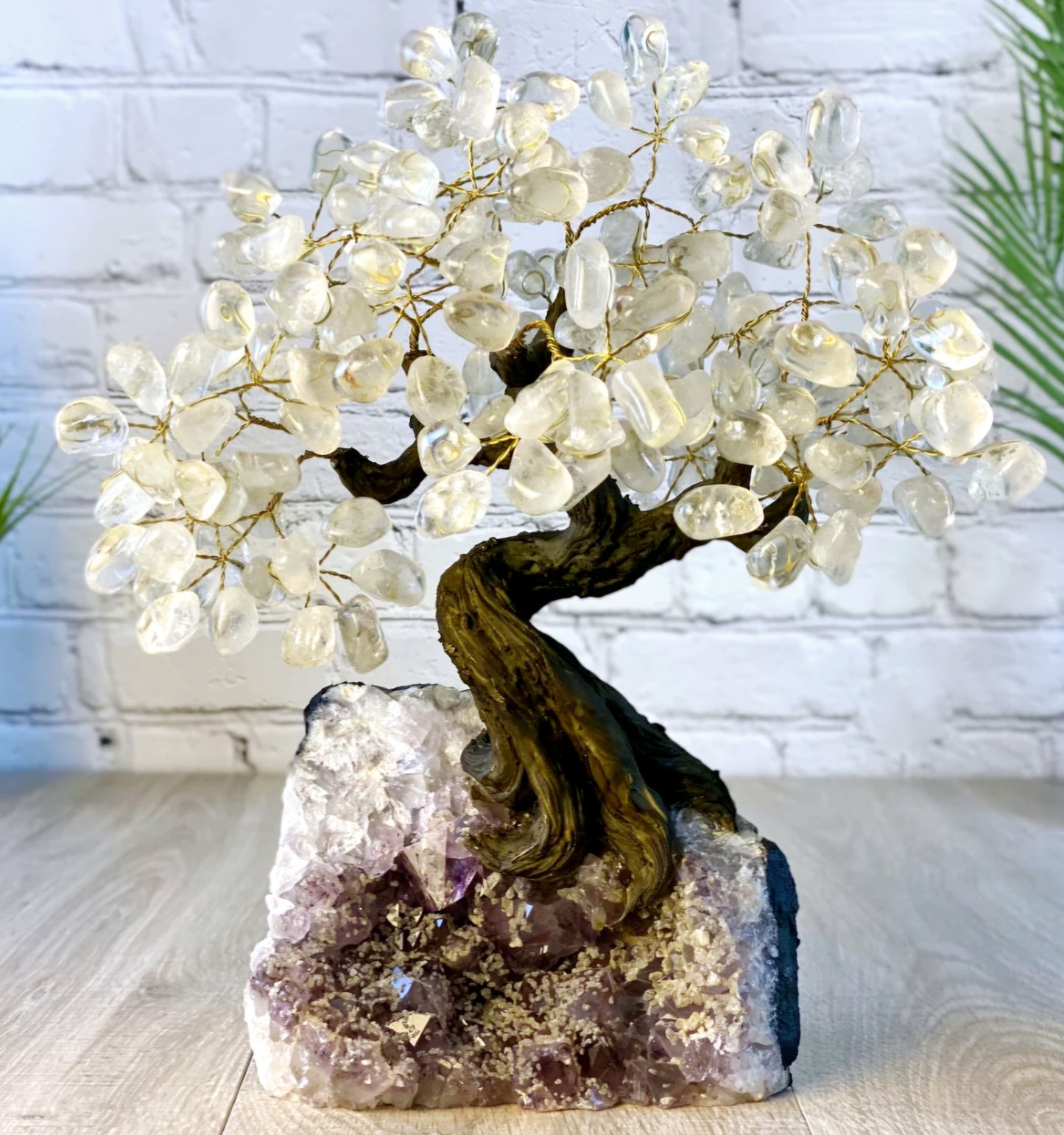 Vakre og eksklusive Feng Shui - Bonsai Brazilian Lykketrær m/ ekte CLEAR QUARTZ krystaller og Ametyst Quartz Clusterfot, ca. 35cm, vekt ca. 5kg, 180 Krystaller, LARGE
