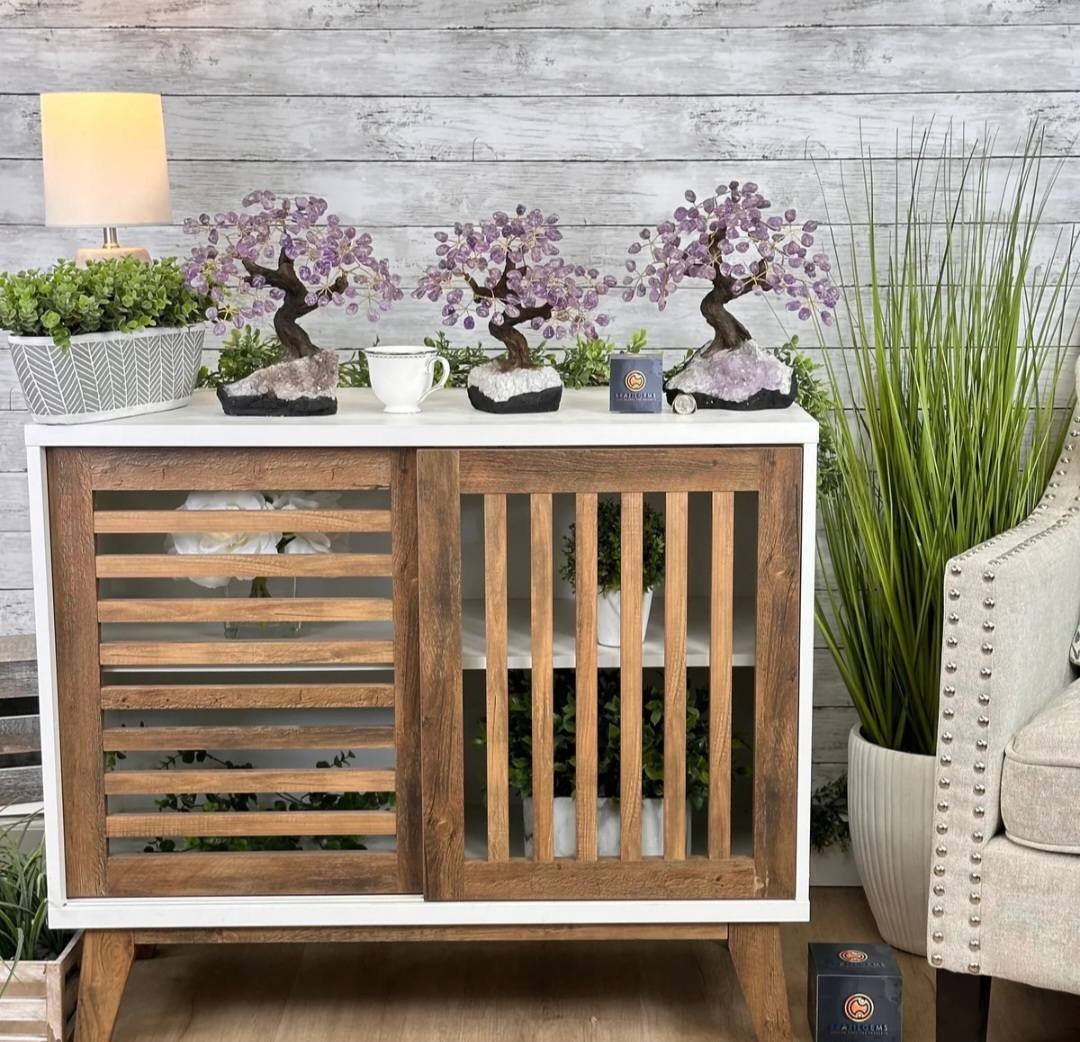 KAMPANJE / Vakkert og eksklusivt Feng Shui - Bonsai AMETYST QUARTZ Brazilian Lykketre m/ ekte krystaller og Ametyst Clusterfot, 22cm, vekt ca. 2,5,kg, 120 Krystaller, MEDIUM