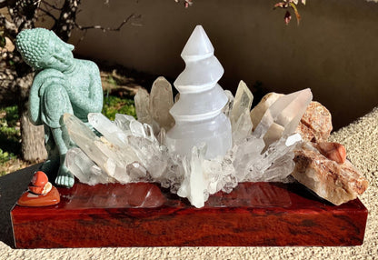 Fantastisk håndlaget BUDDHA Kvarts Krystall Lampedekorasjon " Temple of Divine Growth " med SELENITE, Raw Citrine, Raw Quartz, Clear Quartz