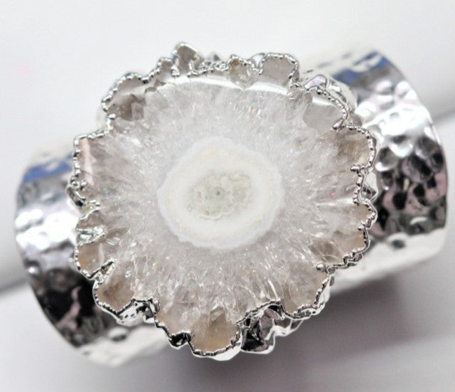 Vakker Hvit  Solar Geode Silver plated Ring, Justerbar