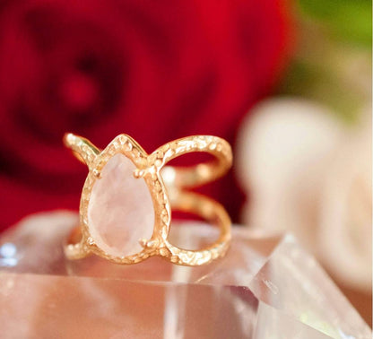 Ny og vakker, enkel håndlaget " RACHEL " Gold Vermeil m/ Rose Quartz