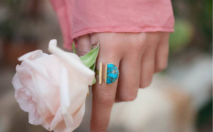 Ny og vakker, enkel håndlaget " BARBARA " Gold Vermeil m/ Copper Turquise