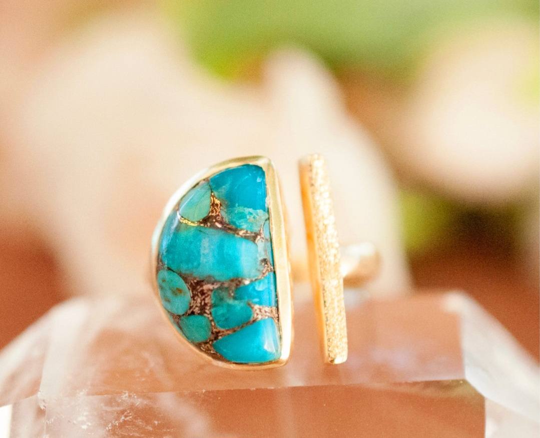 Ny og vakker, enkel håndlaget " BARBARA " Gold Vermeil m/ Copper Turquise