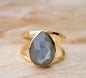 Håndlaget, Designring med stor Labradorite sten, 18K Gold Electroplated