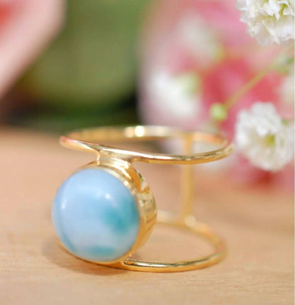 Ny og vakker, enkel håndlaget " HELEN " Gold Vermeil Ring m/ LARIMAR
