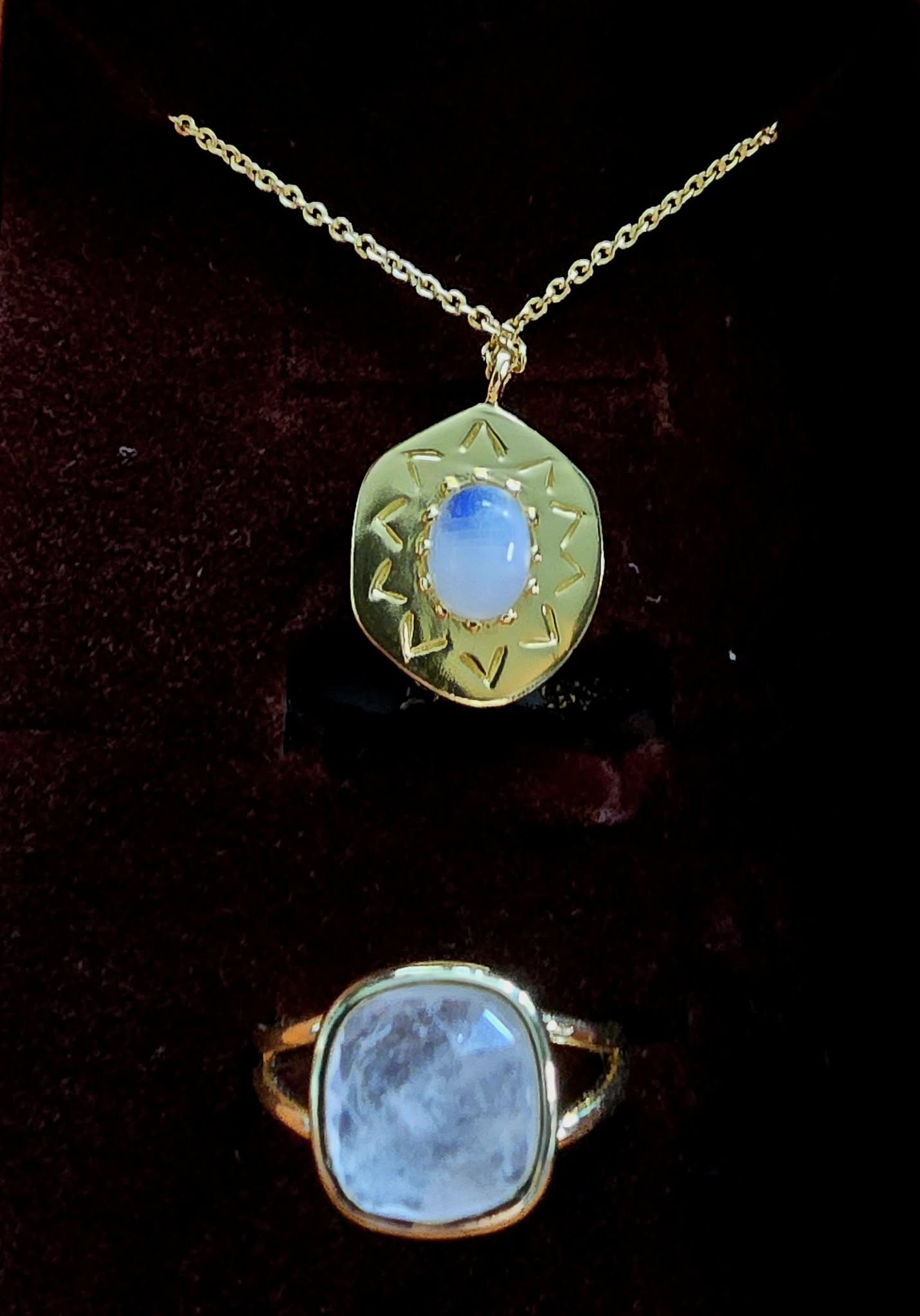 KAMPANJE NATURAL STONE JEWELRY PACK ( CILA 18K Goldplated Medalion Necklace + MICCI Design Ring w/Natural Stone )