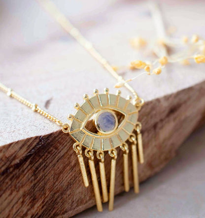 Nytt og vakkert "Evil Eye " Necklace * Moonstone, 18K Goldplated