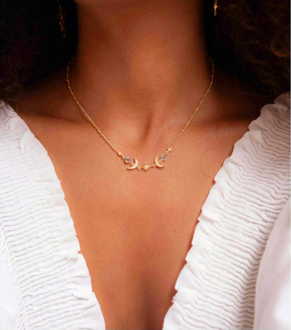 Nytt og vakkert CILA Halv Moon Necklace * Labradorit , 18K Goldplated