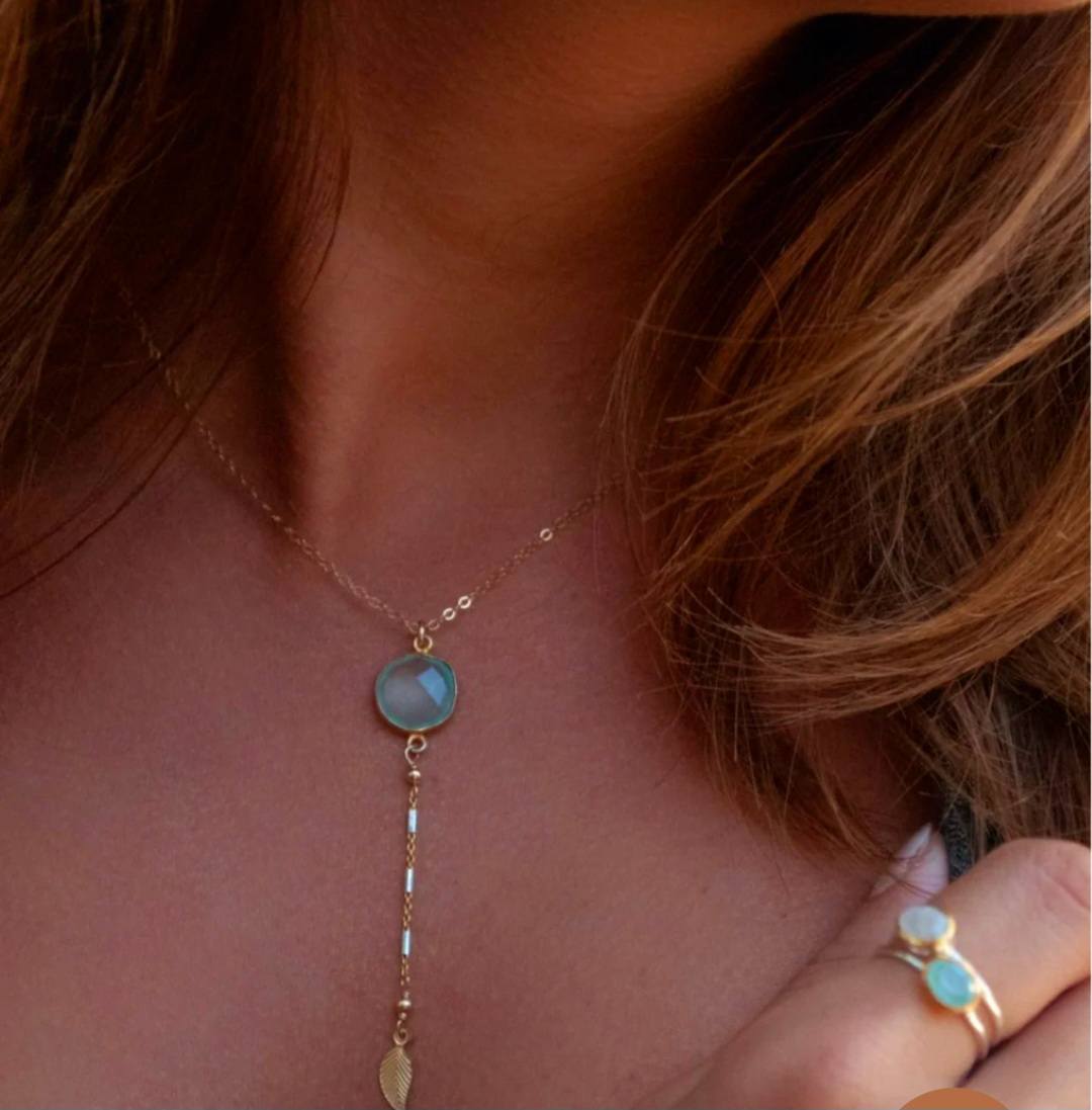 Nytt og enkelt Cila Designkjede med Blue Topaz, 18 K Gold Vermeil