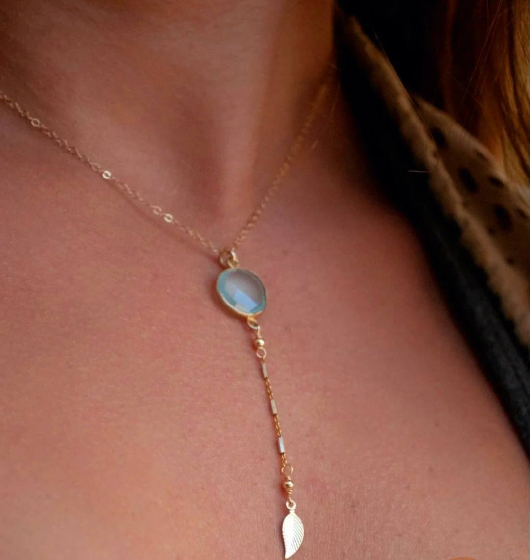 Nytt og enkelt Cila Designkjede med Blue Topaz, 18 K Gold Vermeil