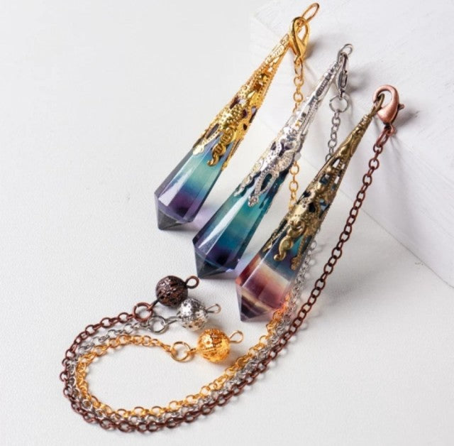 Nye, hÅndlagede pendler i Indisk Design, Fluorite Rainbow med lenke, 80mm