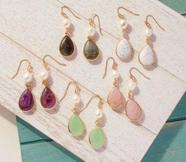 Nye Aventurine Green Quartz Øredobber i Tear Drop Design m/Perle, Gold Plated