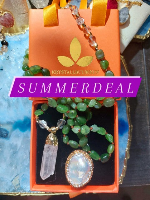 2 - 1 SUMMERDEAL GREEN JADE MALALJEDE + PEAR SHELL GOLDPLATED RING