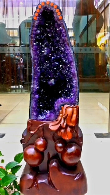 Supervakker AAA High Quality Uruguay Ametyst Geode Size 105 * 28cm, weight 76.6kg, including base