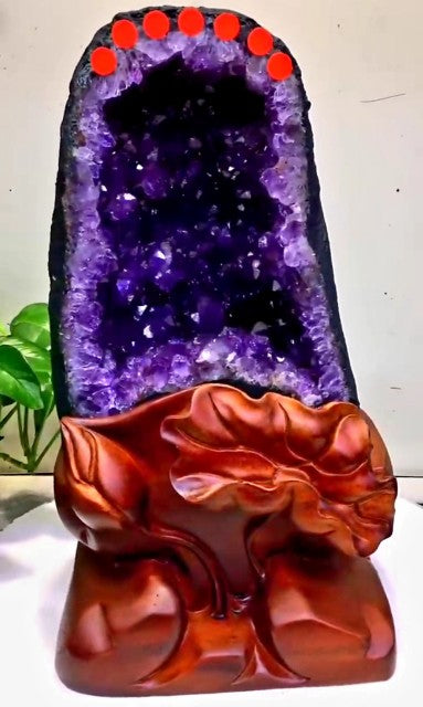 Supervakker AAA High Quality Uruguay Ametyst Geode Size 40 * 19cm, weight 13kg, including base