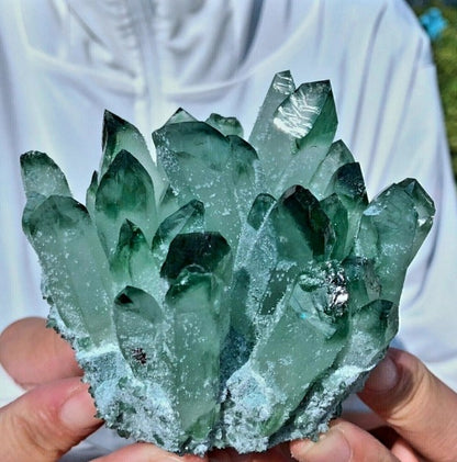 Medium grønn mineralkvarts Cluster krystalldekorasjon, ca. 500 gram