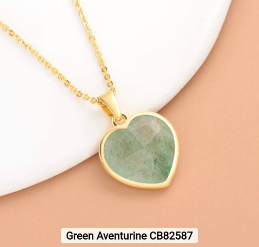 Small Hearts Designkjede 17mm - Gold Electroplated -  Green Aventurine