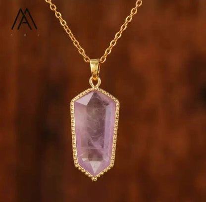Nye MICCI Design Hexagon Light Ametyst 25x12mm Point Anheng m/ kjede, Gold Electroplated