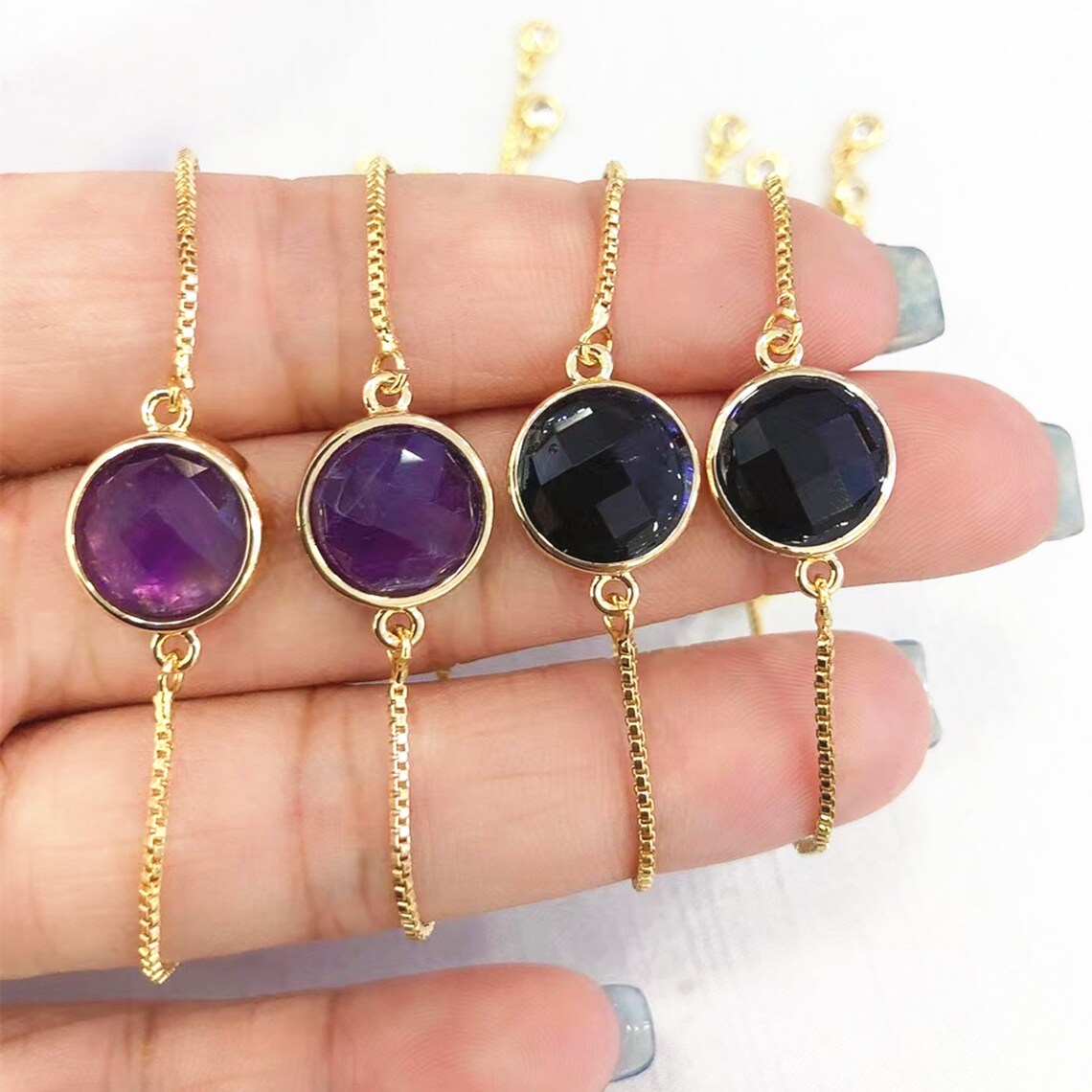 Nye MICCI Design Petit Armbånd, Gold Electroplated m/justerbar lenke, rund sten - Black Agate