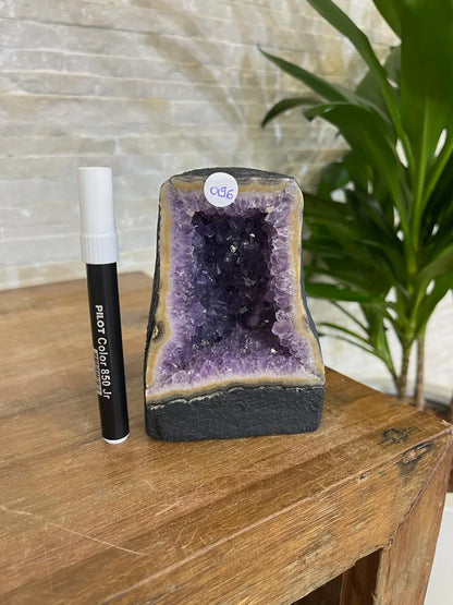 KAMPANJE / Mini Amethyst Cathedrals*** Natural Crystal Geodes, ca. 1 - 1.3kg / 12 - 14cm