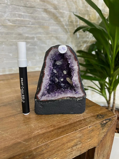 KAMPANJE / Mini Amethyst Cathedrals*** Natural Crystal Geodes, ca. 1 - 1.3kg / 12 - 14cm