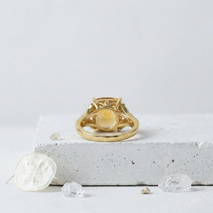 Ny & Trendy 14K Goldplated ( 925s Silver ) Art Deco Vintage Ring - med oval 10mm Yellow Citrine sten og Zirkoner
