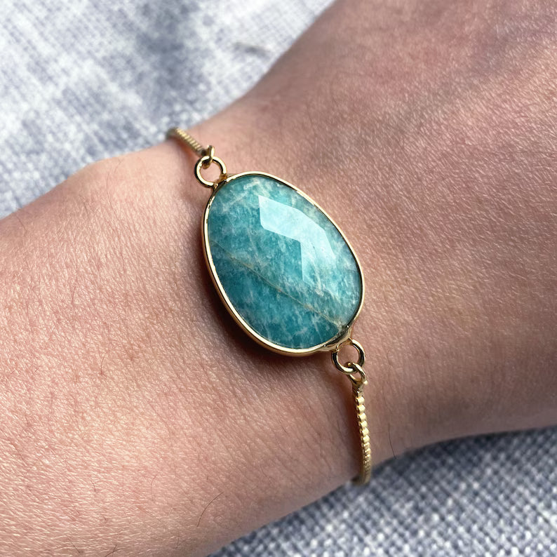 Nye MICCI Design Petit Armbånd, Gold Electroplated m/justerbar lenke, oval sten - Amazonite