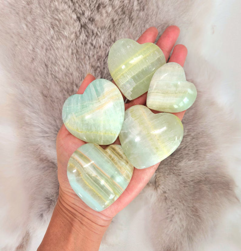 Stort og flott Carribean Calcite Green banded ( mønstert ) Pistachio Hjertesten , XL ca. 65 - 70mm