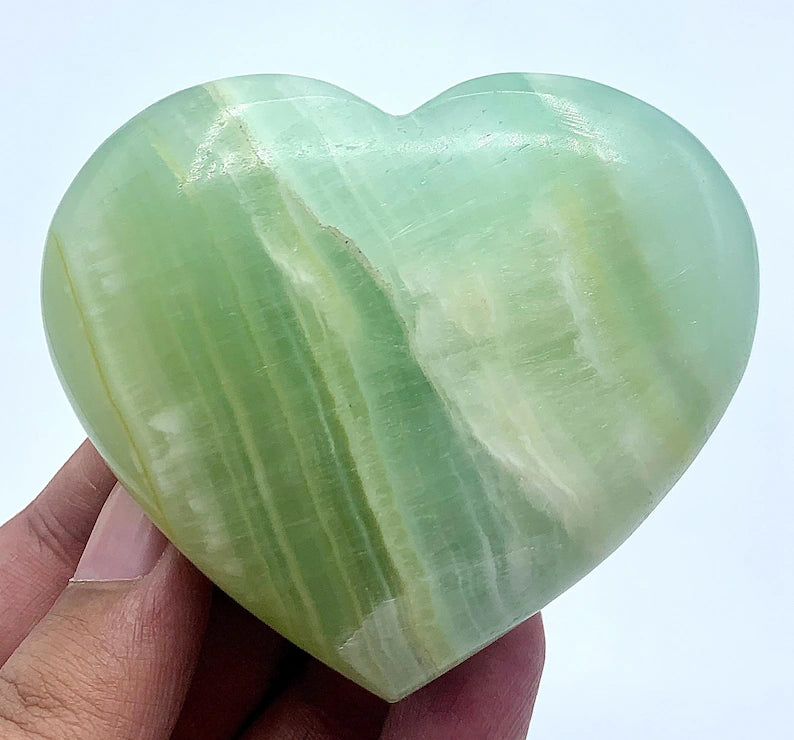Stort og flott Carribean Calcite Green banded ( mønstert ) Pistachio Hjertesten , XL ca. 65 - 70mm