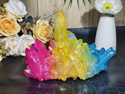 Trendy Rainbow Aura Quartz Clustre , Mixed Color, behandlet naturlig Quartz, Small 300 - 400 Gram