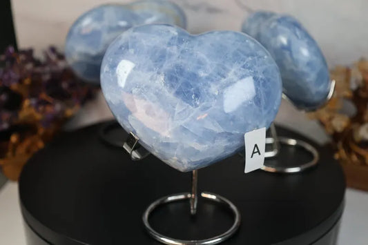 XLarge Blue Calcite Chunky Heart Crystals w/Display Stand – Calm, Comfort & Clarity, ca. 800gram - 11x10cm