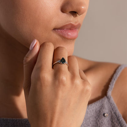 Ny & Trendy 18K Goldplated ( 925s Silver ) Art Deco Vintage Ring - med Tear Drop 10x6mm Green Moss Agate Quartz sten og Zirkoner