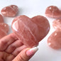 Sjedne og vakre Gemmy Rose Calcite Heart,Large Size 60 - 70mm
