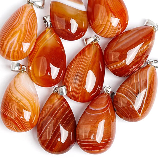 Nye Brazilian AGATE Teardrop - anheng m/ Silverplated Kjede, Red - 30mm