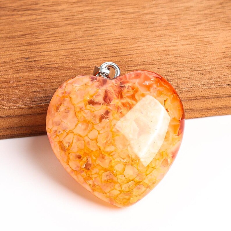 Nye Brazilian AGATE Hjerteanheng m/ Silverplated Kjede, Orange - 30mm