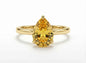 Vakker og Mareshia "Solitaire" enstens 9x7mm Citrine Ring, Gold Vermeil ( 925s Silver )