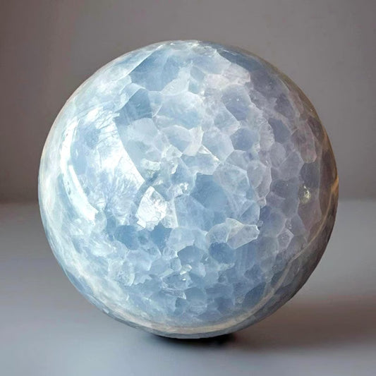 Skyblue Calcite Krystallkule , 80mm - 90mm