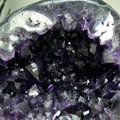 Premium Quality Amethyst Stone Geode Crystal Formation, STGE0012, 10KG - 25x16x22cm