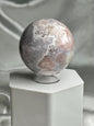 Vakker Flower Blossom Agate Sphere , ca. 65mm