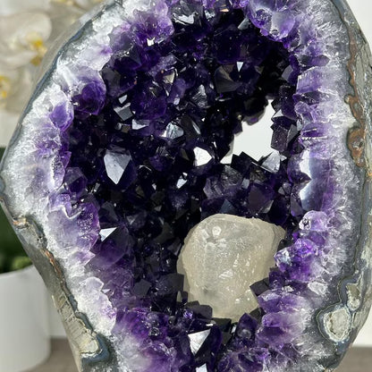 Large Top Grade Amethyst Geode with Calcite Crystal Inclusion - MWS2963, 20.5x16.5 - 3KG
